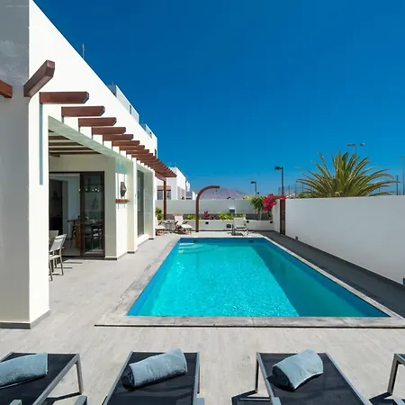 Casa Piscina Willa *