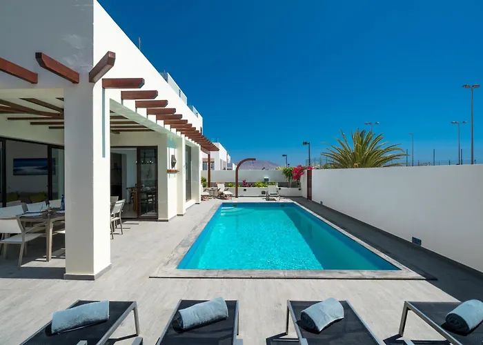 Casa Piscina 别墅 *